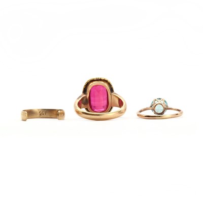 Lot 205 - Three rings