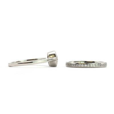 Lot 200 - A platinum and synthetic moissanite ring