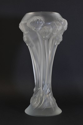 Lot 219 - A Lalique 'Button Rose' vase