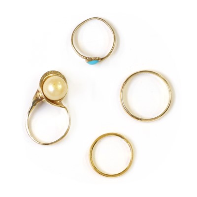 Lot 196 - Four gold rings