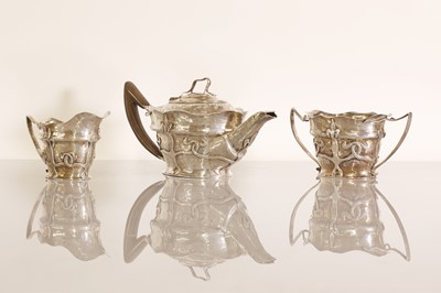 Lot 134 - An Art Nouveau silver bachelor's tea set