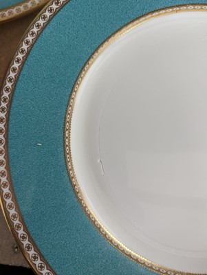 Lot 293 - A Wedgwood 'Ulander' dinner service