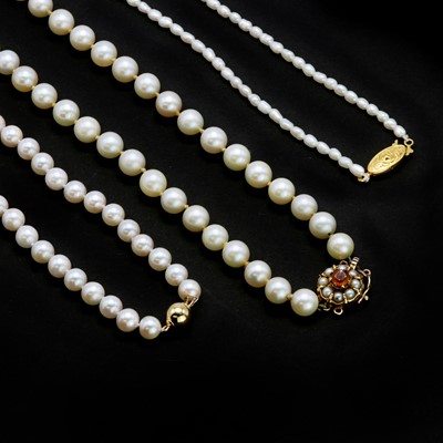 Lot 166 - Three cultured pearl necklaces