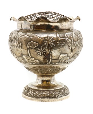 Lot 6 - An Indian silver rose bowl