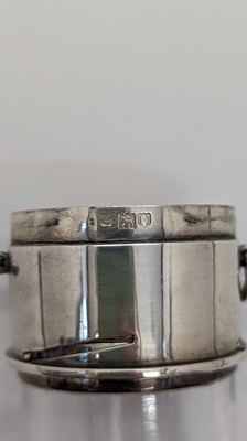 Lot 17 - An ecclesiastical silver mounted viaticum