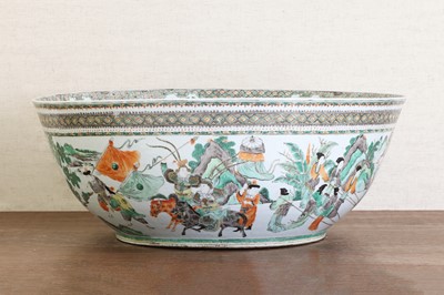 Lot 154 - A large Chinese famille verte punchbowl