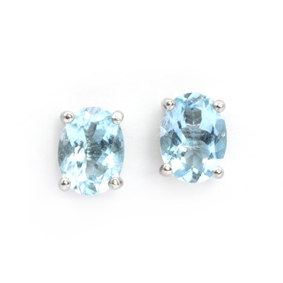 Lot 130 - A pair of silver single stone aquamarine stud earrings