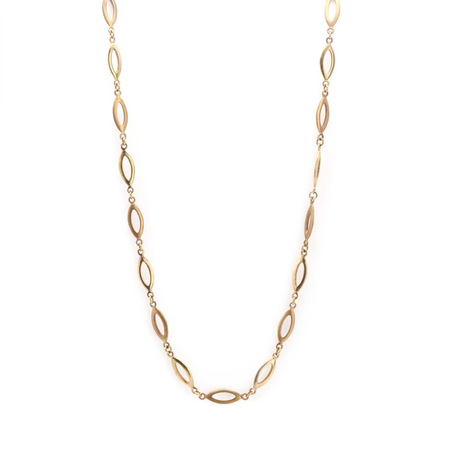 Lot 171 - A 9ct gold necklace