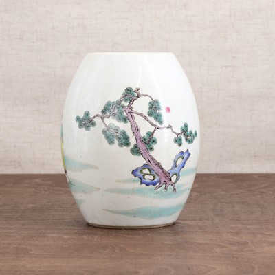 Lot 141 - A Chinese famille rose vase