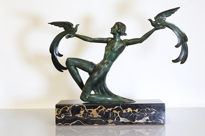 Lot 173 - A French patinated Art Deco bronze