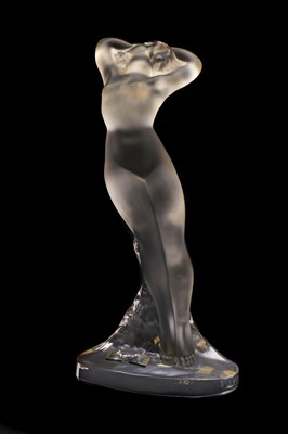 Lot 285 - A Lalique glass Danseuse Bras Leves figure