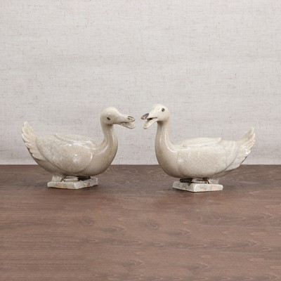 Lot 119 - A pair of Chinese Zhangzhou ware ducks