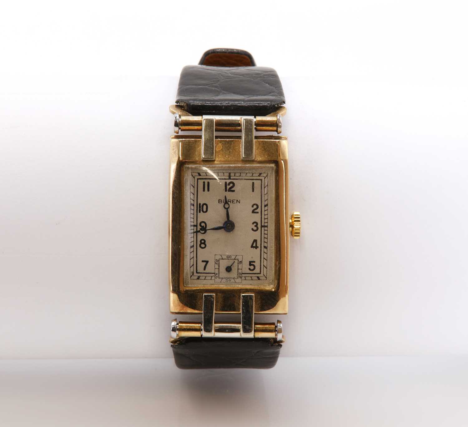 Lot 152 - An Art Deco 9ct two colour gold Buren