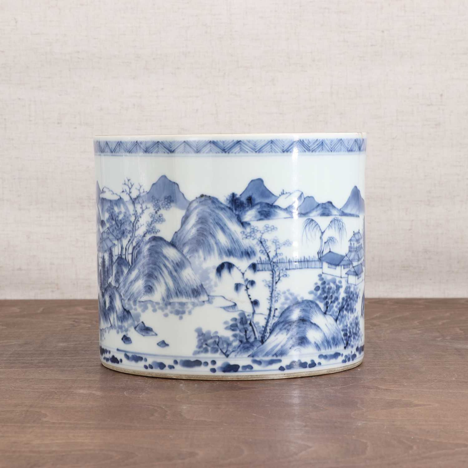 Lot 103 - A Chinese blue and white brush pot