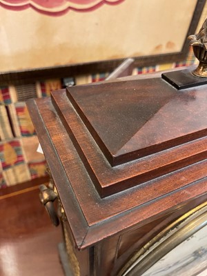 Lot 58 - A Regency mahogany bracket clock