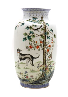 Lot 194 - A Chinese porcelain vase