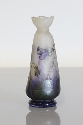 Lot 112 - A Daum 'Violets' cameo glass vase