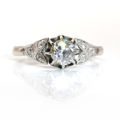 Lot 116 - A late Edwardian single stone diamond ring