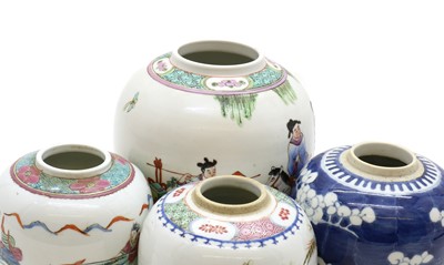 Lot 182 - A collection of Chinese jars