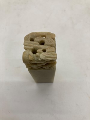 Lot 43 - A collection of Chinese hardstone and soapstone carvings
