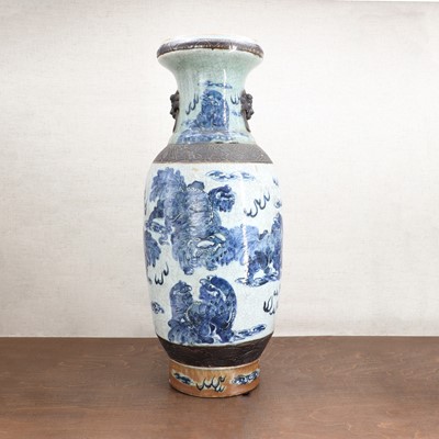 Lot 93 - A Chinese blue and white vase