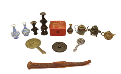 Lot 50 - A collection of Chinese and Japanese miscellaneous