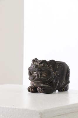 Lot 553 - A group of six metalware items