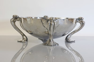 Lot 118 - A Liberty & Co. Tudric pewter bowl