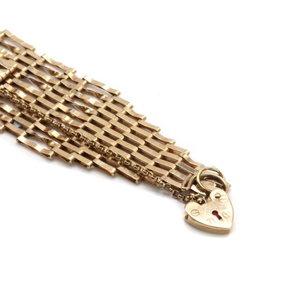 Lot 184 - A 9ct gold gate bracelet