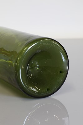 Lot 488 - A Finnish Iittala 'Model 2507' bottle vase