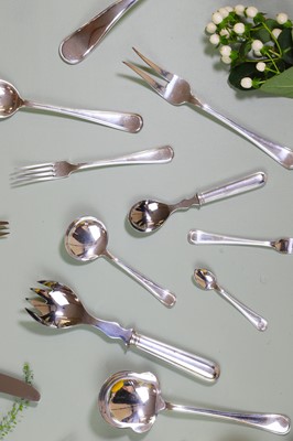 Lot 117 - A Dutch silver flatware service