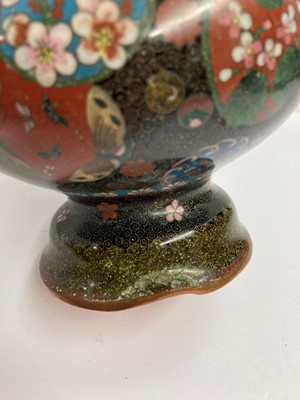 Lot 92 - A group of Japanese porcelain