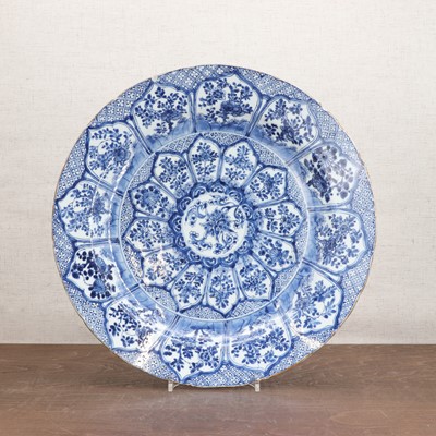 Lot 78 - A Chinese blue and white charger