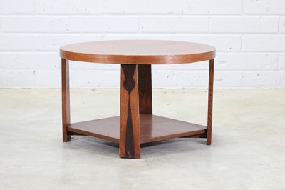 Lot 180 - An oak centre table