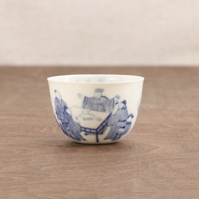Lot 453 - A Chinese blue and white teacup