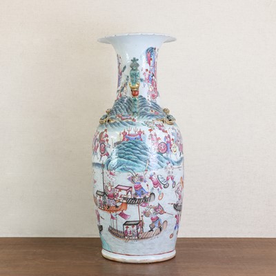 Lot 153 - A large Chinese Canton famille rose vase