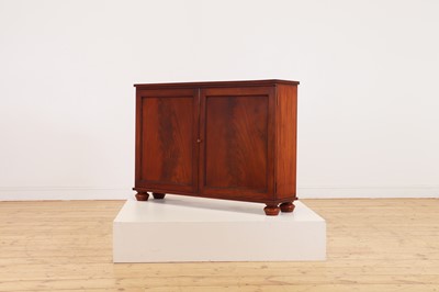 Lot 624 - A George IV mahogany wine cooler