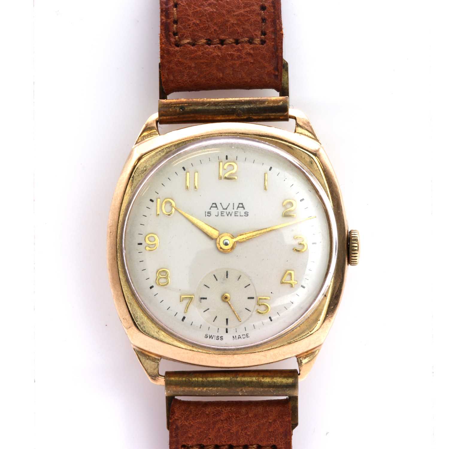 Lot 301 - A Gentlemen's 9ct gold Avia mechanical strap watch