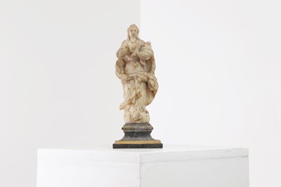 Lot 92 - An alabaster figure of the Immaculate Virgin
