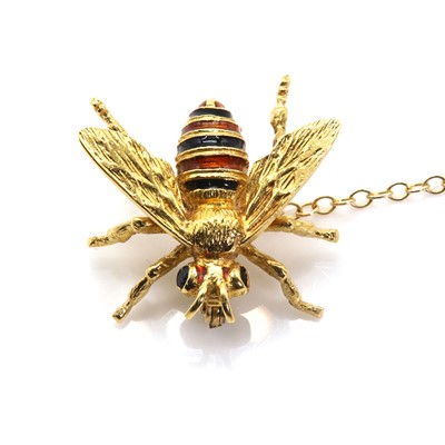 Lot 265 - An 18ct gold enamelled  bee brooch