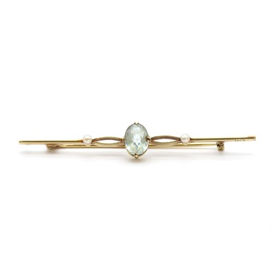 Lot 30 - An aquamarine and seed pearl bar brooch