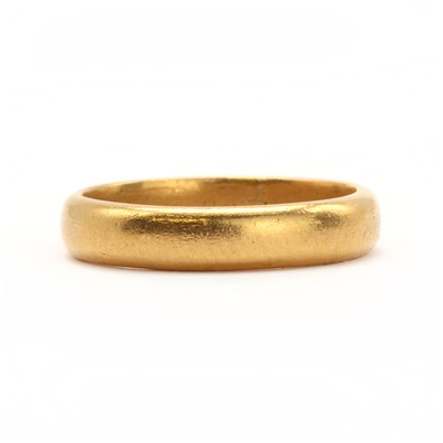 Lot 53 - A 22ct gold wedding ring