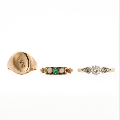 Lot 202 - Three gold rings