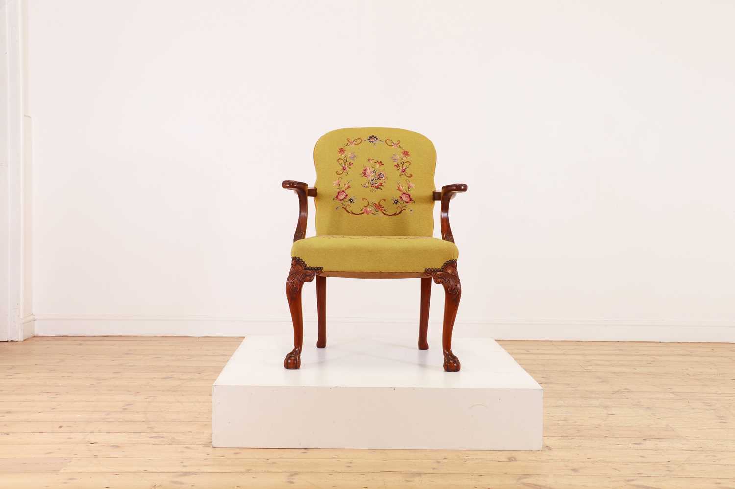 Lot 59 - A George II-style walnut elbow chair