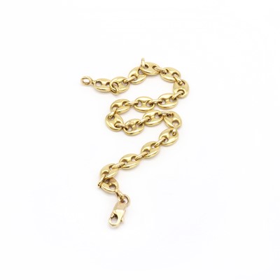 Lot 119 - A gold Gucci style link bracelet