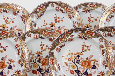 Lot 57 - A set of twelve Regency Spode stone china plates