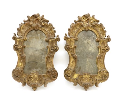 Lot 169 - A pair of small giltwood mirrors