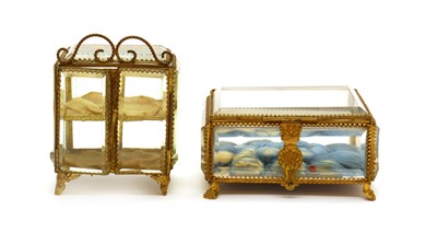 Lot 238 - A glass jewellery casket