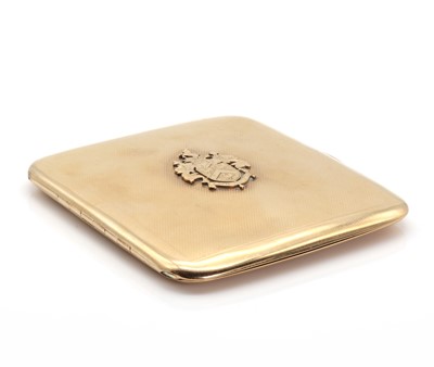 Lot 473 - A 9ct gold cushion shaped cigarette case, by Walker & Hall