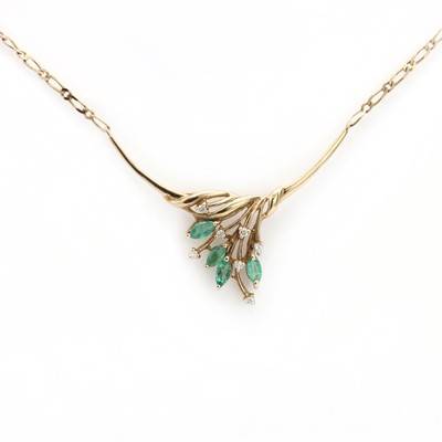 Lot 101 - A 9ct gold emerald and diamond spray necklace